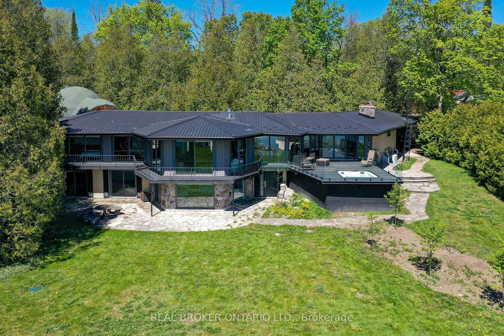 285 BALMY BEACH Road, Georgian Bluffs, ON, exterior