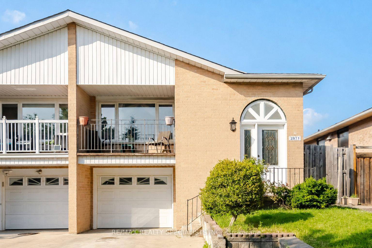 2571 Trident Avenue, Mississauga, ON, exterior
