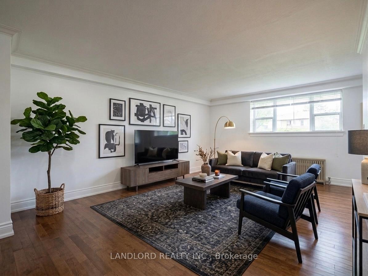 5 - 92 Trethewey Drive, Toronto W04, ON, exterior