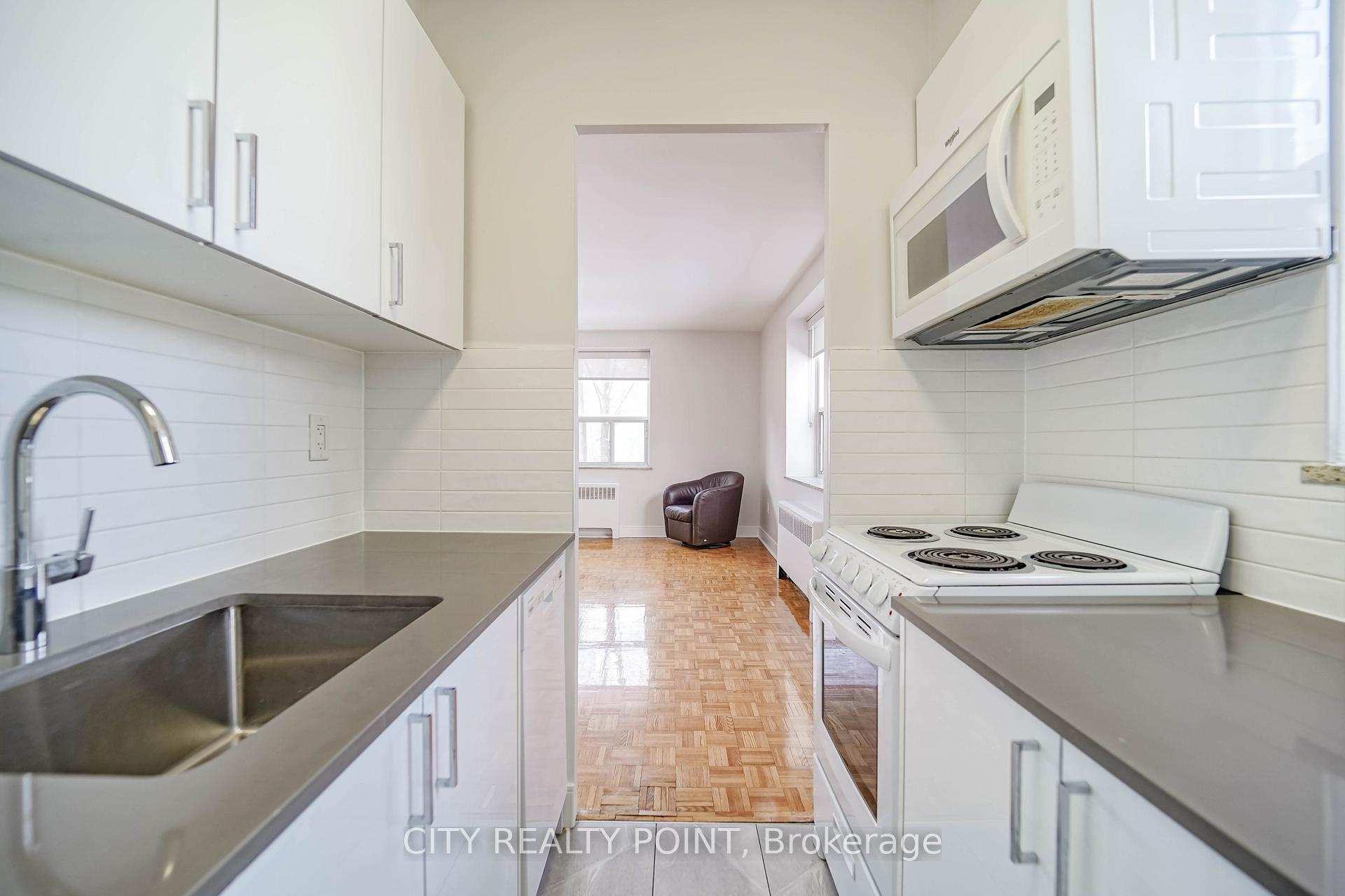 102 - 1291 Bayview Avenue N, Toronto C11, ON, exterior