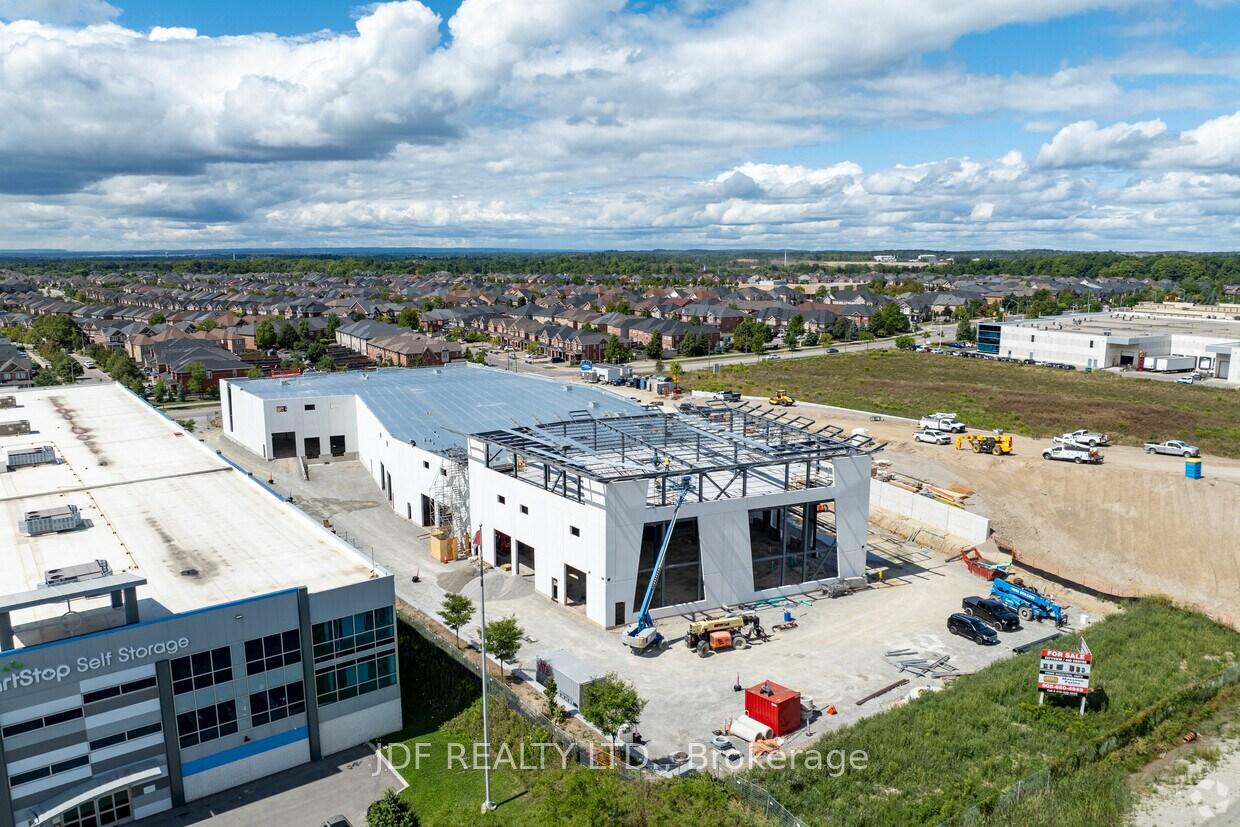 3 - 435 Cityview Boulevard, Vaughan, ON, exterior