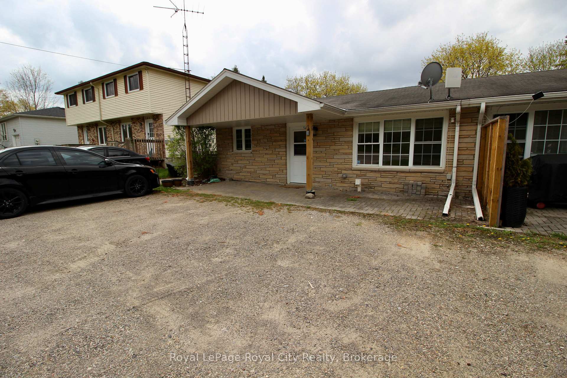1 - 405 Main Street S, Guelph/Eramosa, ON, exterior