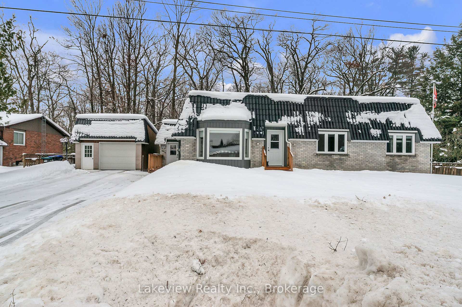 3914 ROSEMARY Lane W, Innisfil, ON, exterior