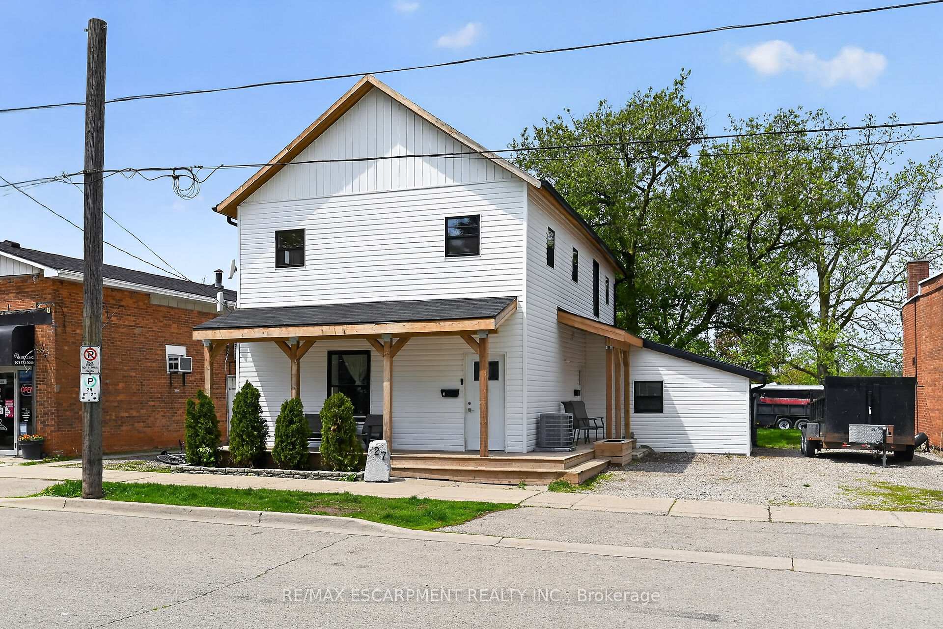 27 CAYUGA Street N, Haldimand, ON, exterior