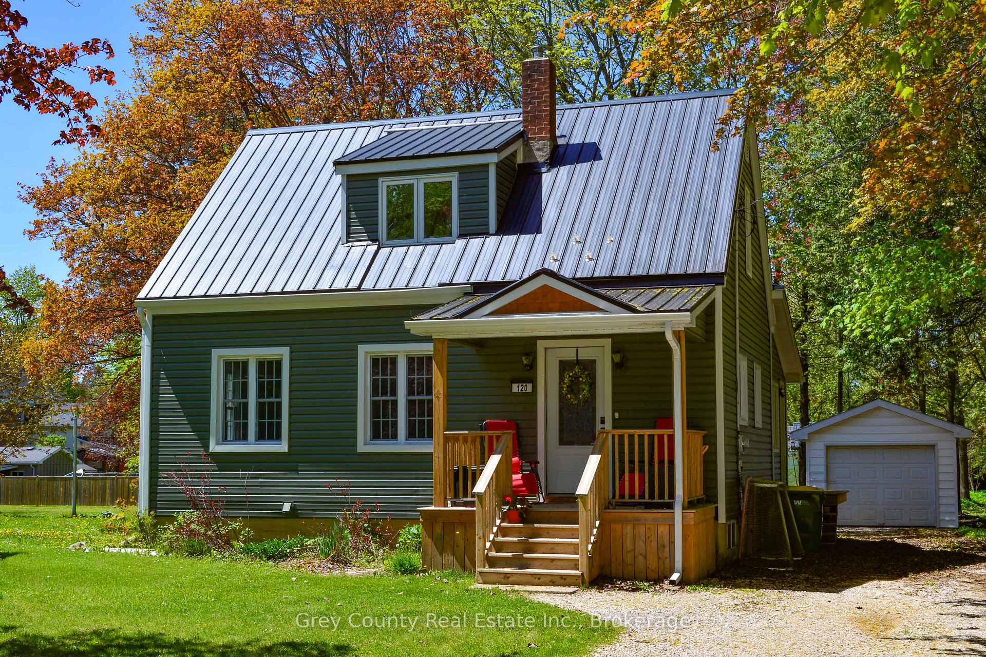 120 Mark Street W, Grey Highlands, ON, exterior