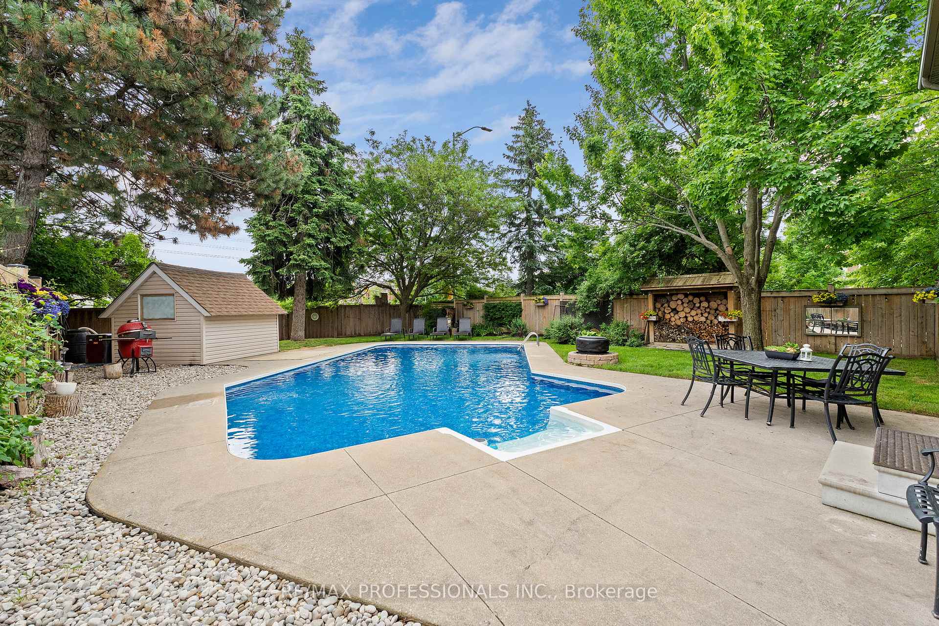 6031 Edenwood Drive, Mississauga, ON, exterior