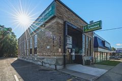 217 Wharncliffe Road S, London South, ON, exterior