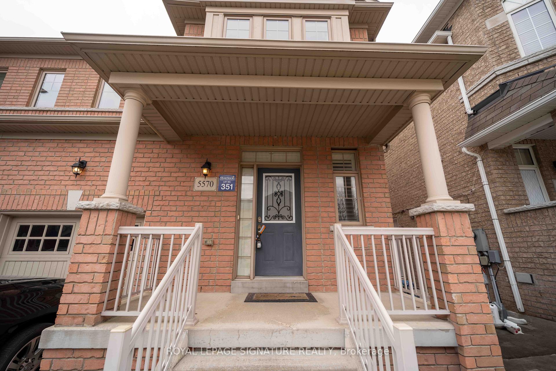 5570 Meadowcrest Avenue, Mississauga, ON, exterior
