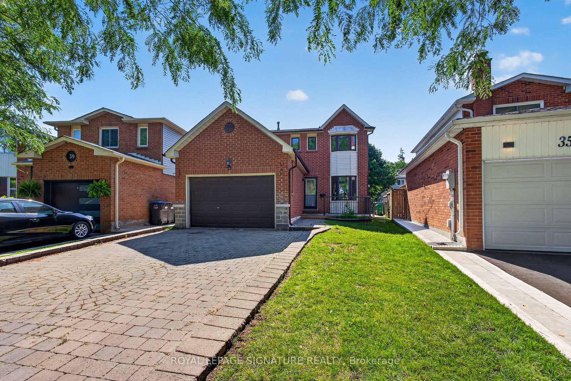 37 Oleander Crescent, Brampton, ON, exterior