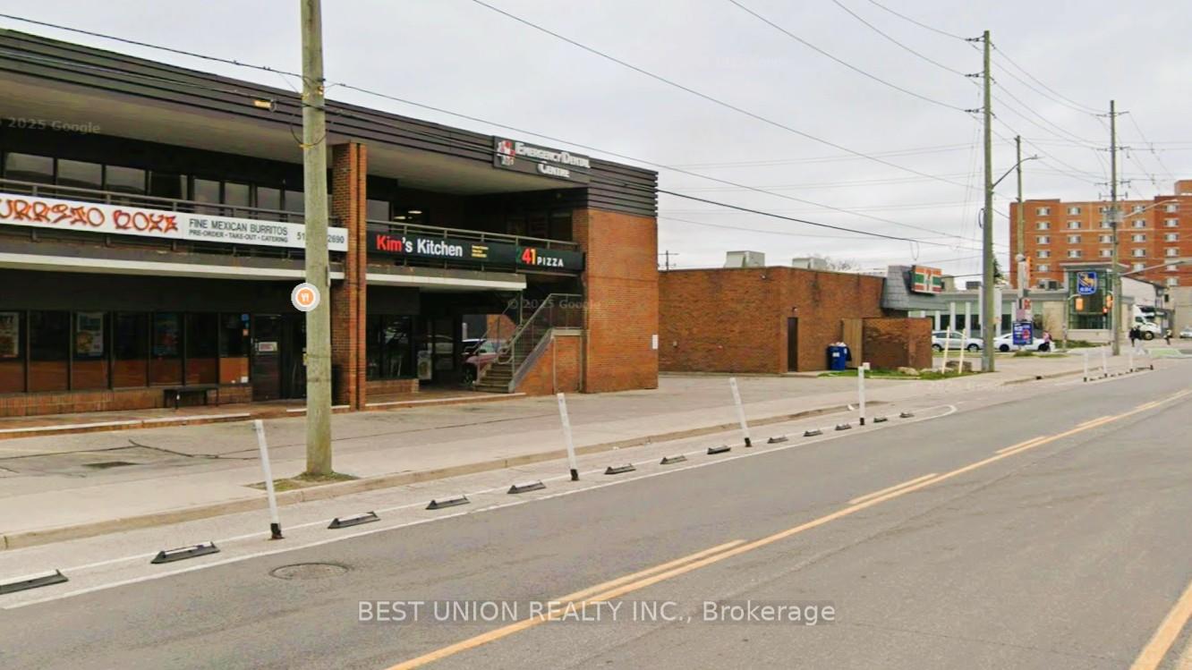 1 - 258 King Street North Street N, Waterloo, ON, exterior