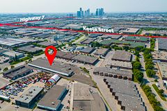 11-14 & 18-21 - 582 Rivermede Road, Vaughan, ON, exterior