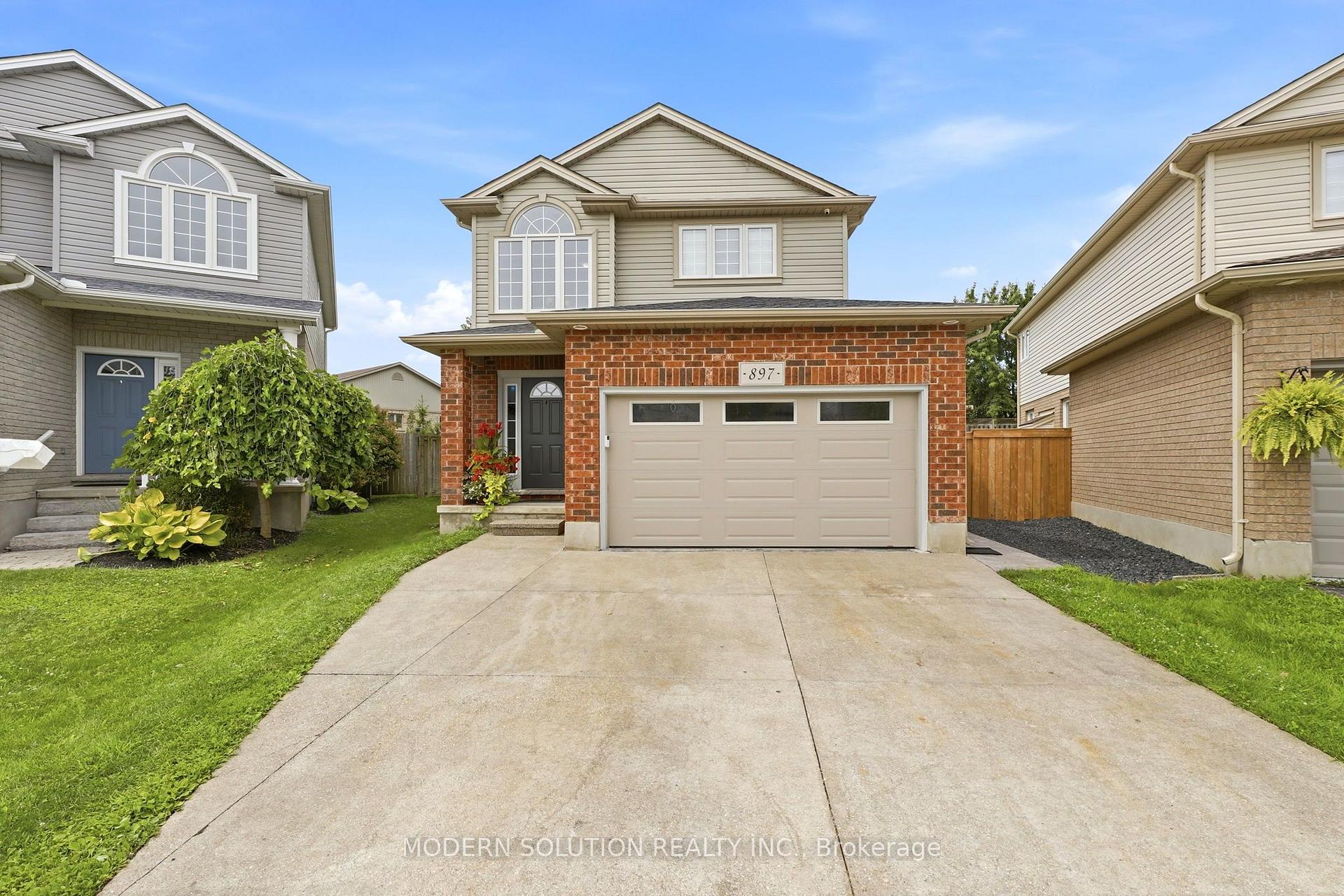 897 Bradshaw Crescent, London North, ON, exterior