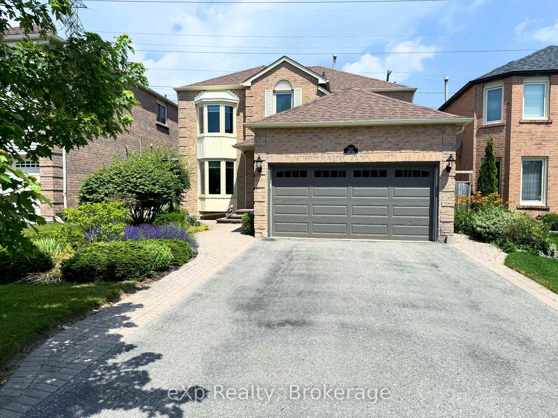 1067 Maury Crescent, Pickering, ON, exterior