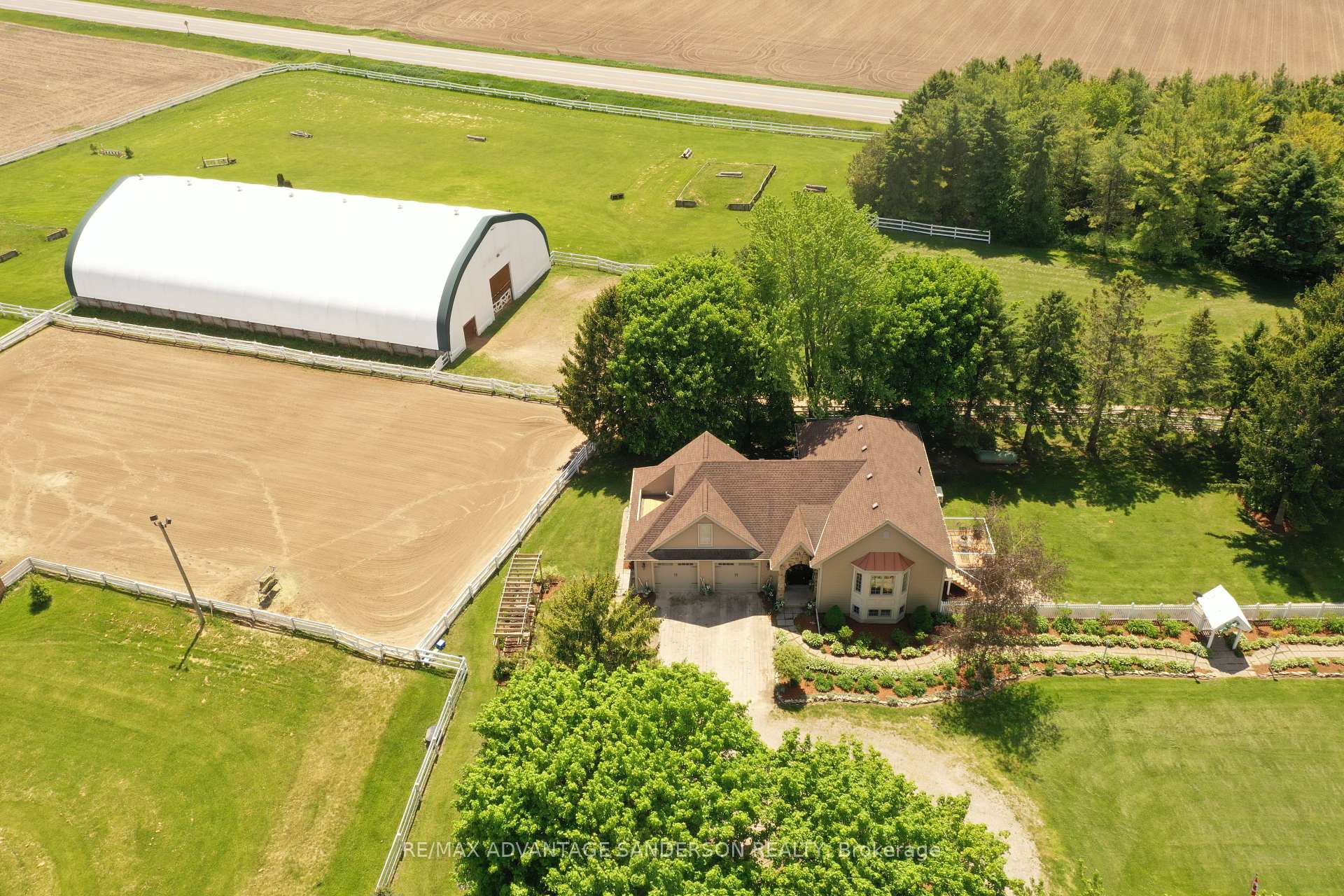 4099 McIntosh Drive, North Middlesex, ON, exterior