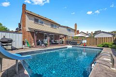 641 Merlin Court, Oshawa, ON, exterior