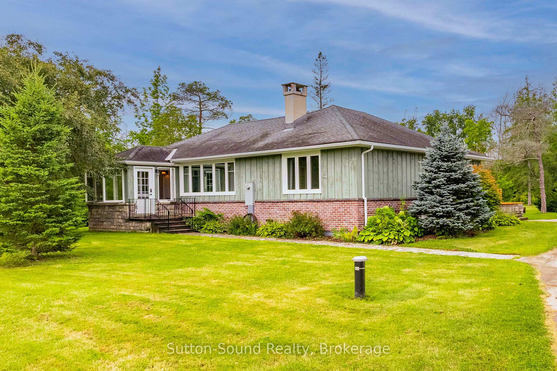827 13th Street W, Georgian Bluffs, ON, exterior