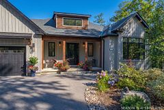 24 St Georges Court, Huntsville, ON, exterior