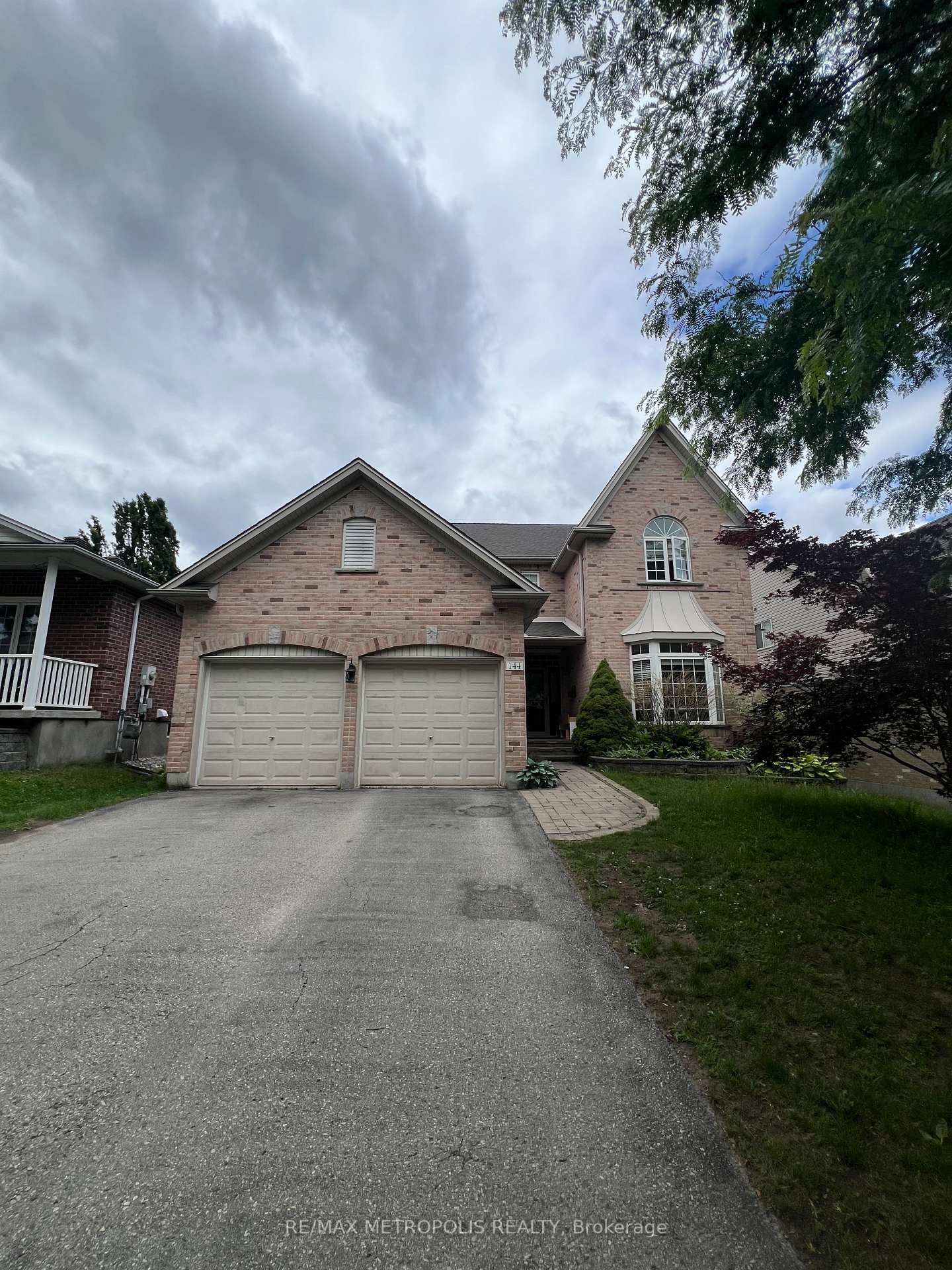 144 Meadowoak Crescent, London North, ON, exterior