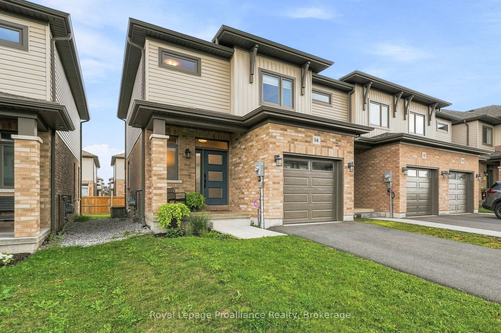 14 Otonabee Street, Belleville, ON, exterior