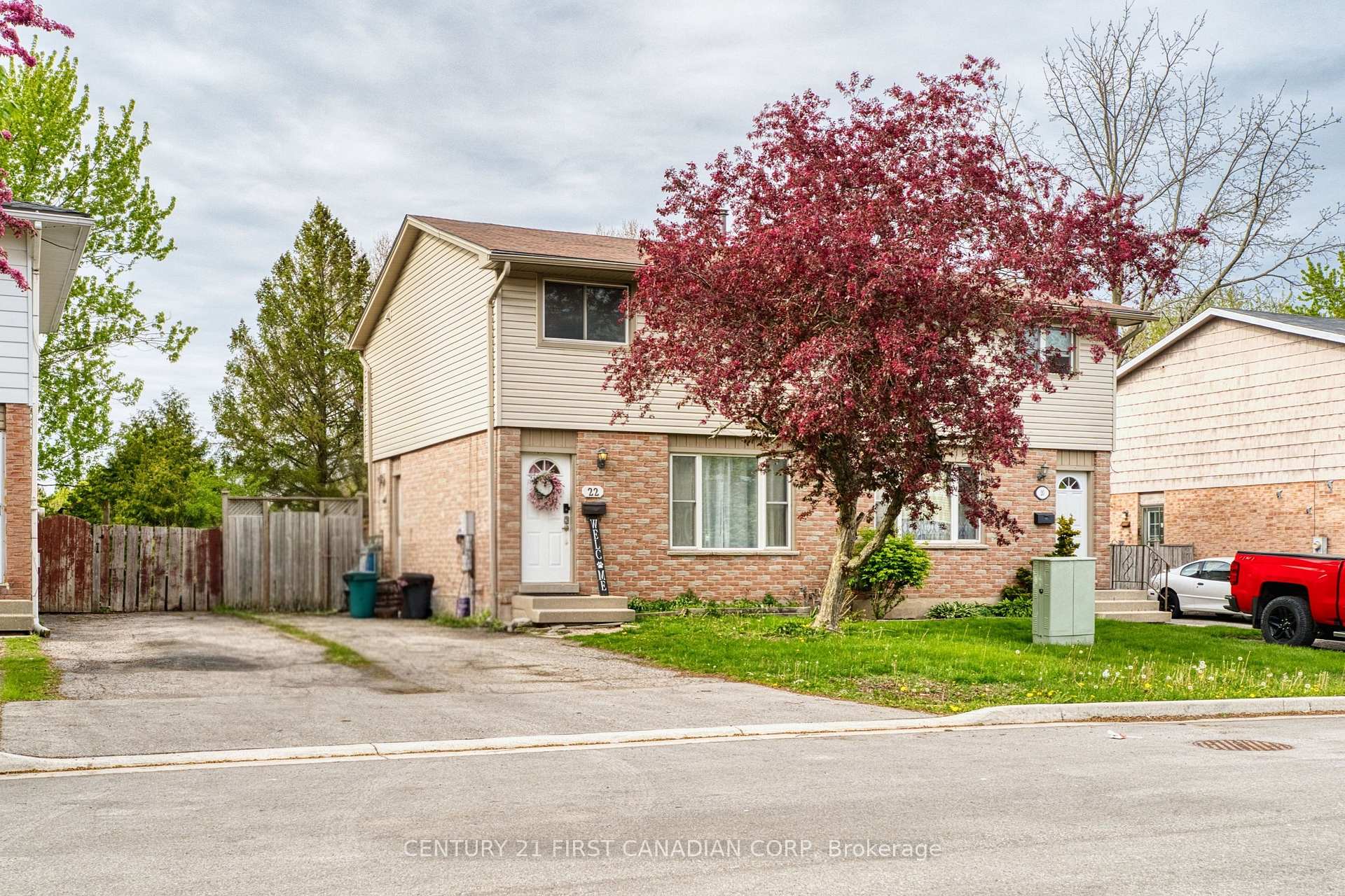 22 Denlaw Road, London North, ON, exterior