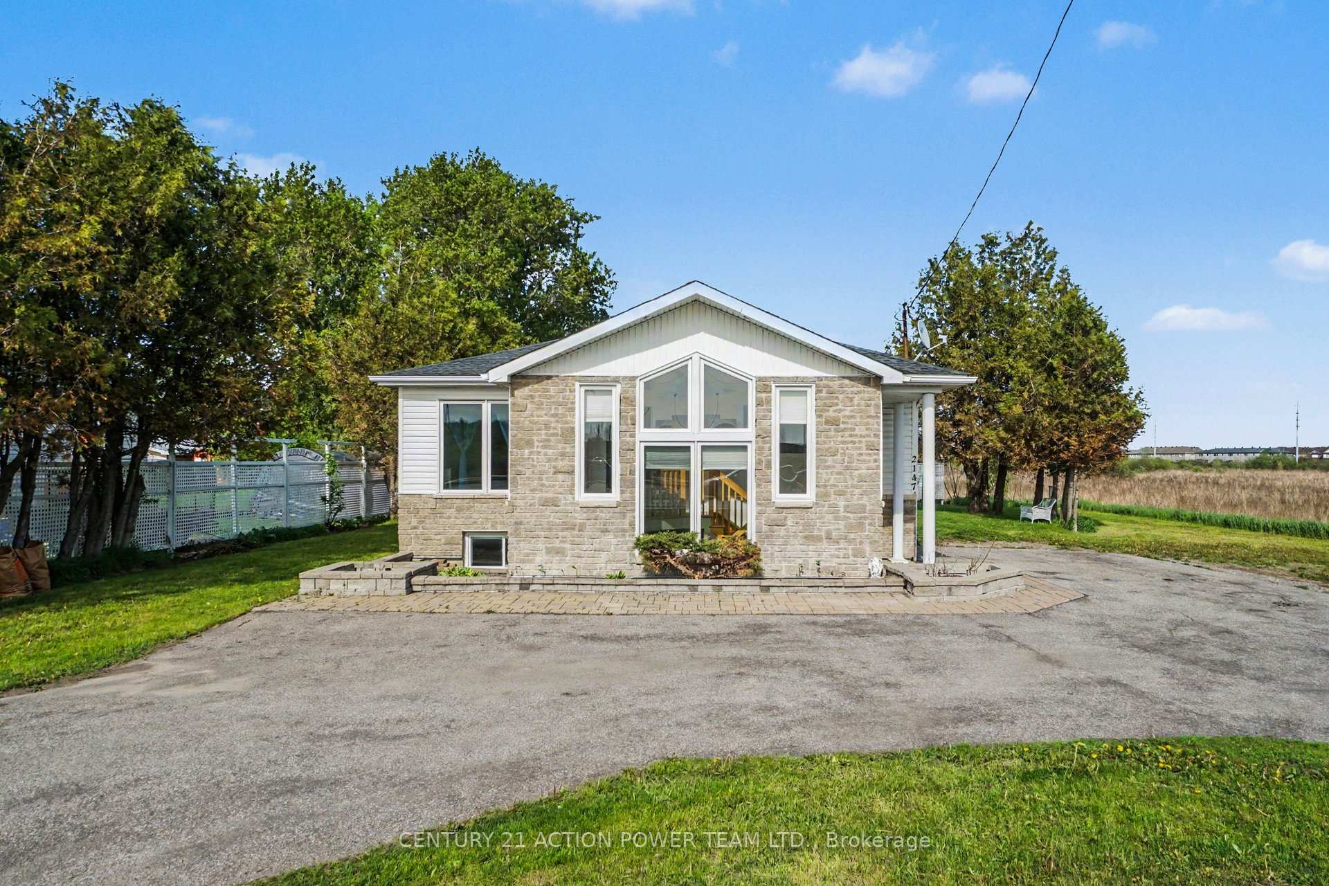 2147 Mer Bleue Road, Orleans - Cumberland and Area, ON, exterior