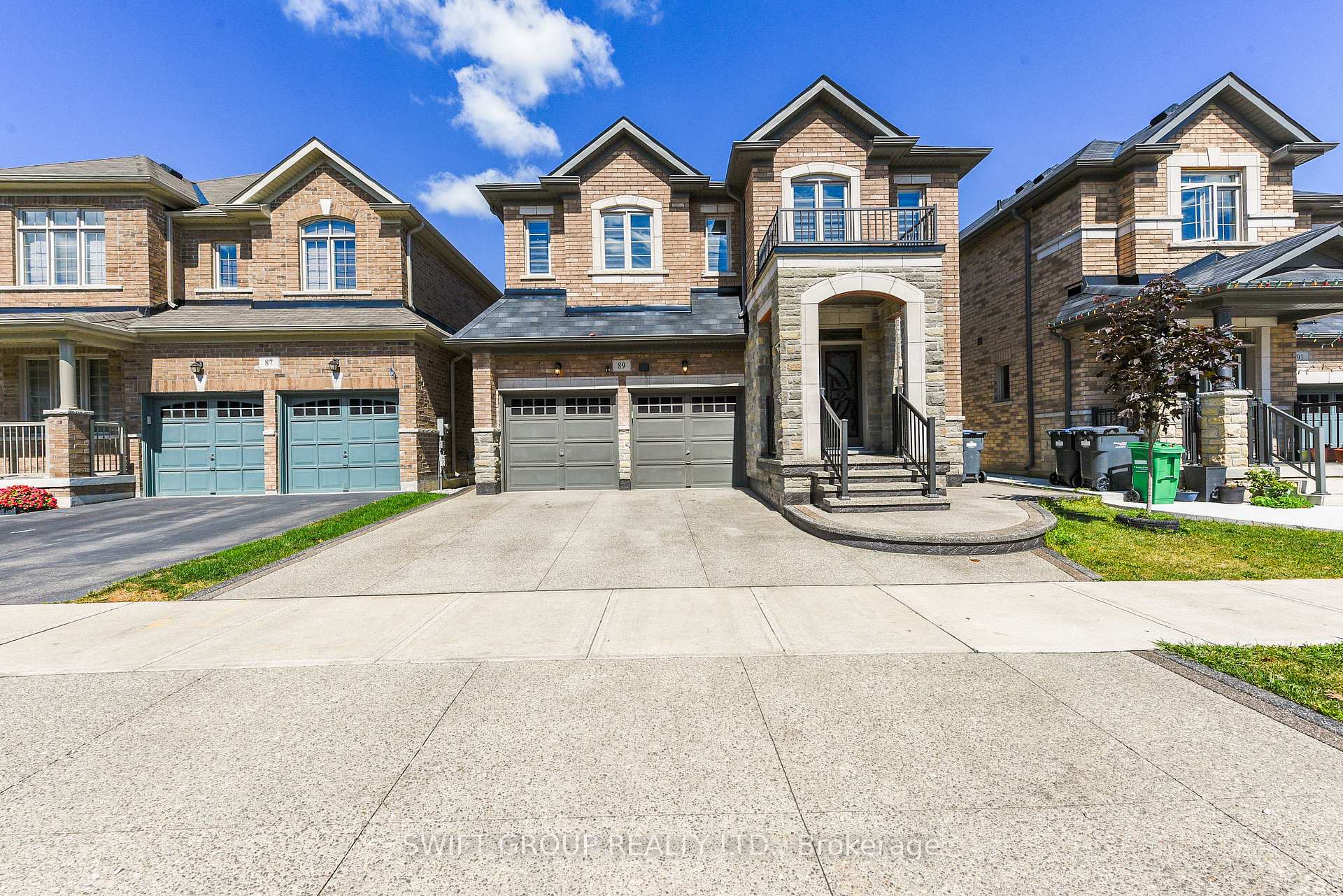 89 Deer Ridge Trail, Caledon, ON, exterior