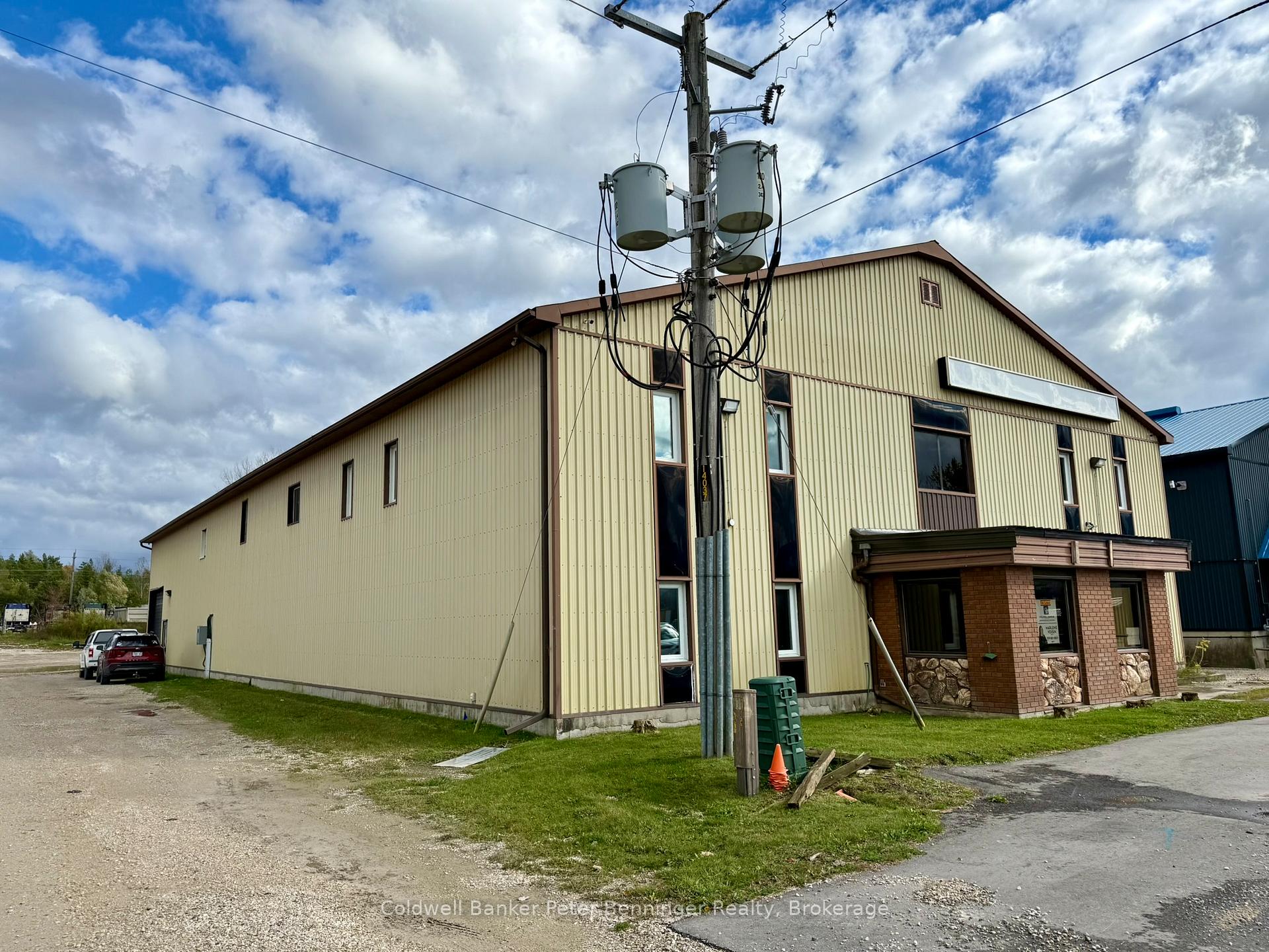 1 - 190 Elizabeth Street E, West Grey, ON, exterior