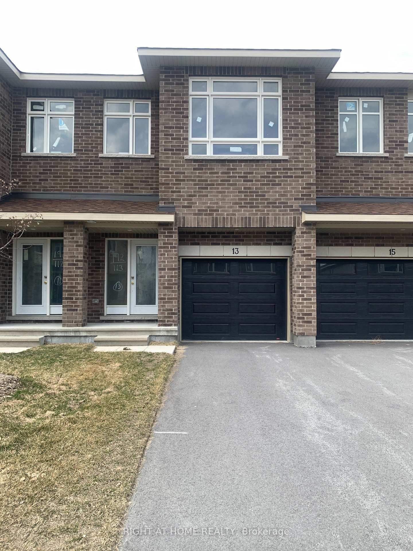13 Wylie Way, Carleton Place, ON, exterior