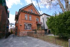 20 Maynard Avenue, Toronto W01, ON, exterior