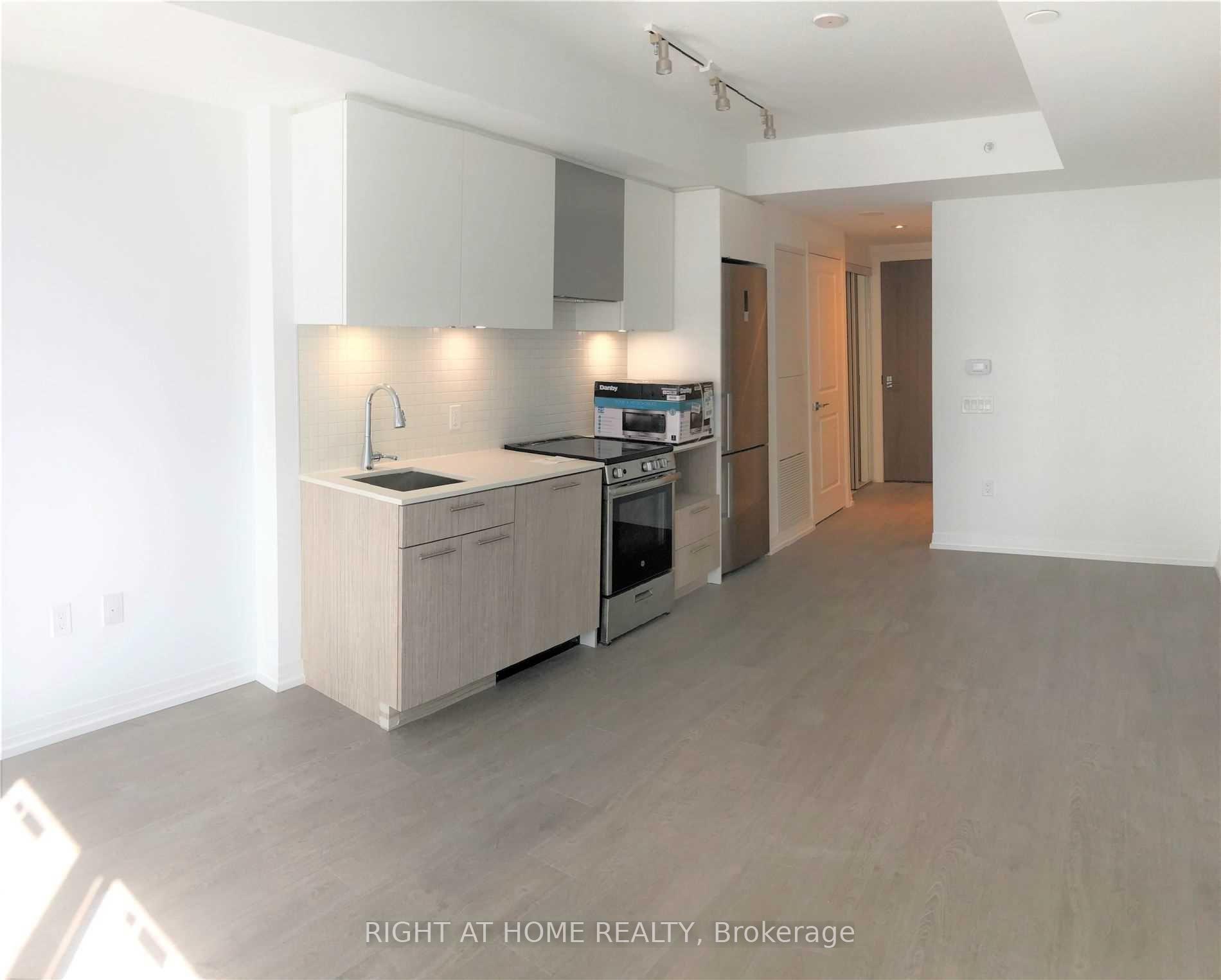 2904 - 251 Jarvis Street, Toronto C08, ON, exterior