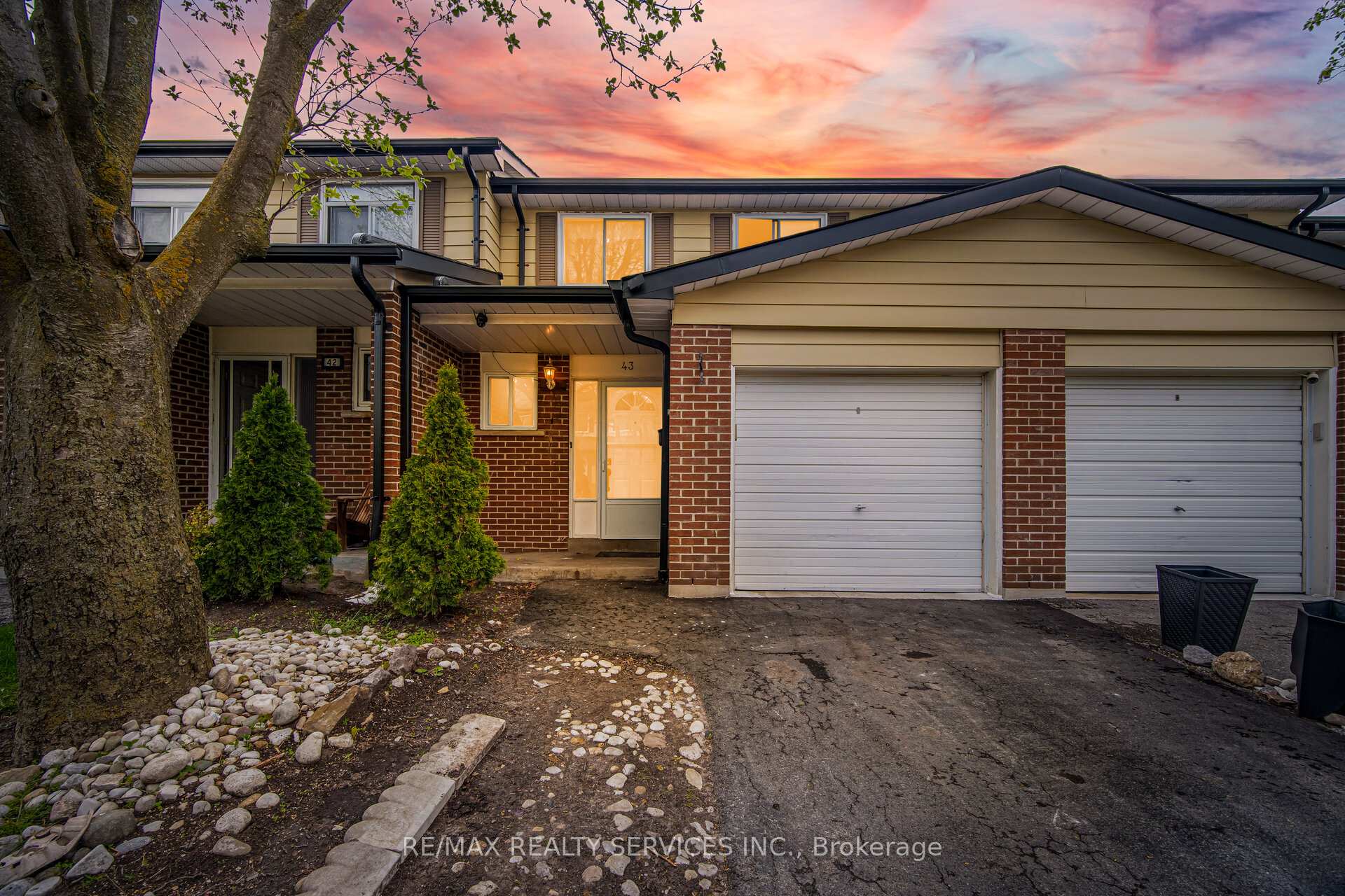 47 - 43 Vodden Court, Brampton, ON, exterior