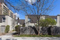 11 - 21 Four Winds Drive, Toronto W05, ON, exterior