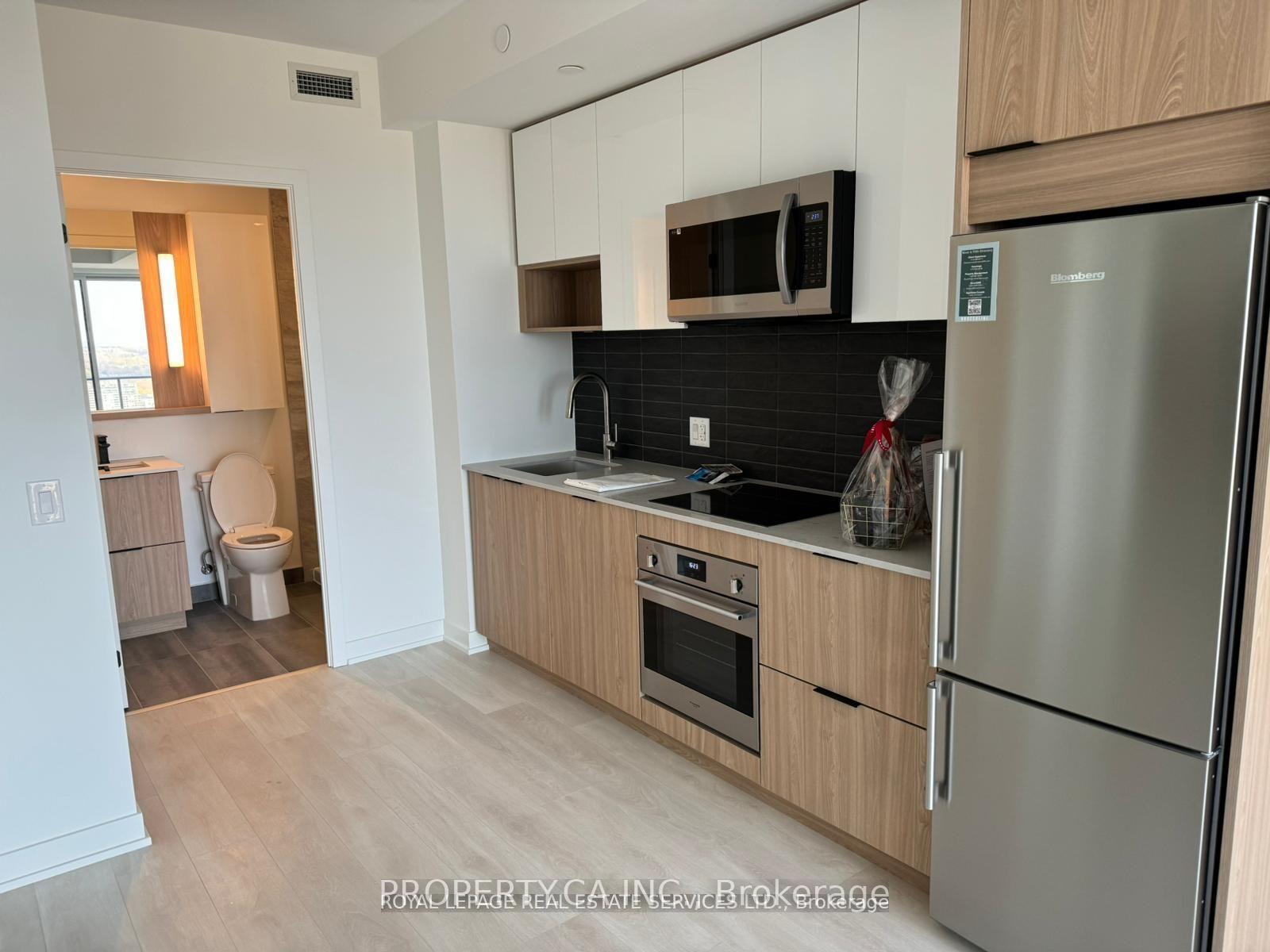 2801 - 5 Defries Street, Toronto C08, ON, exterior