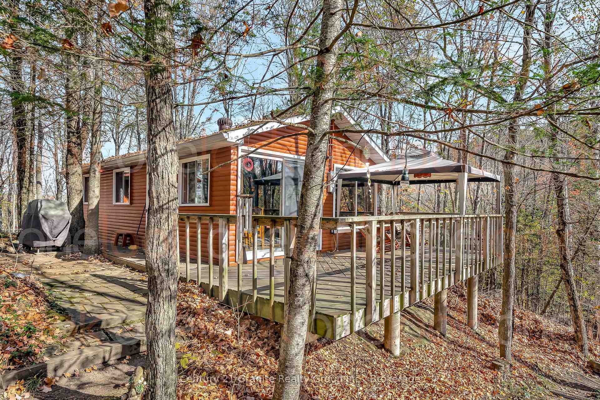 1081 Cinnamon Lane, Minden Hills, ON, exterior