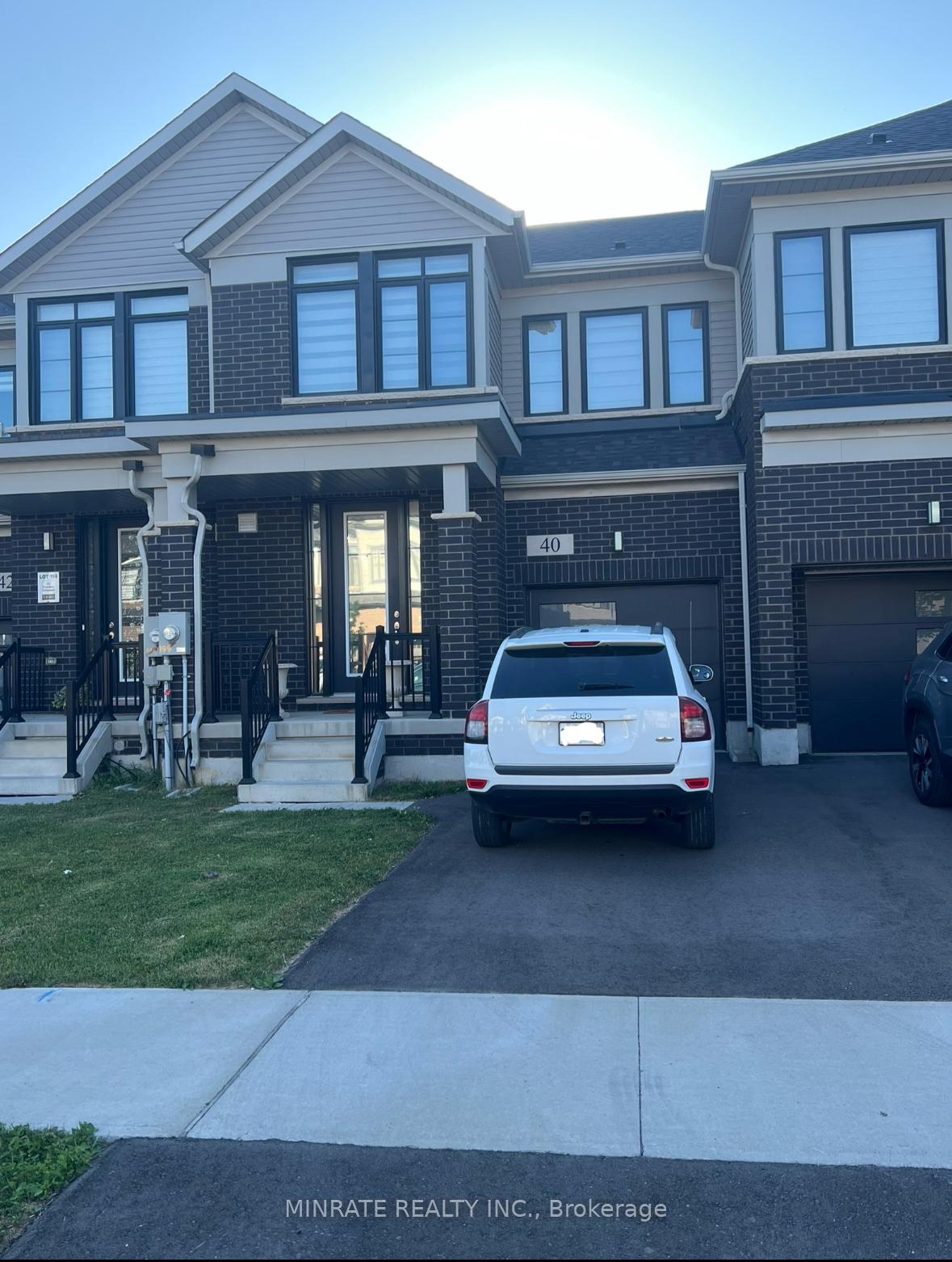 40 Freedom Crescent, Hamilton, ON, exterior