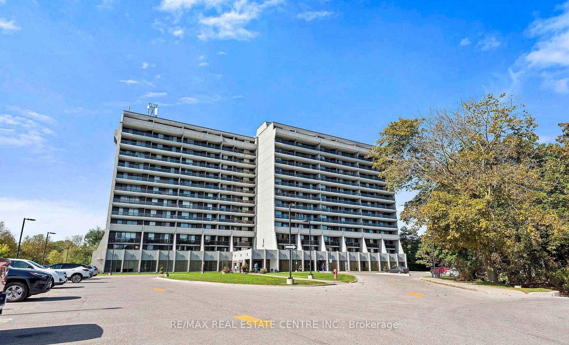 #710 - 92 Church Street S, Ajax, ON, exterior