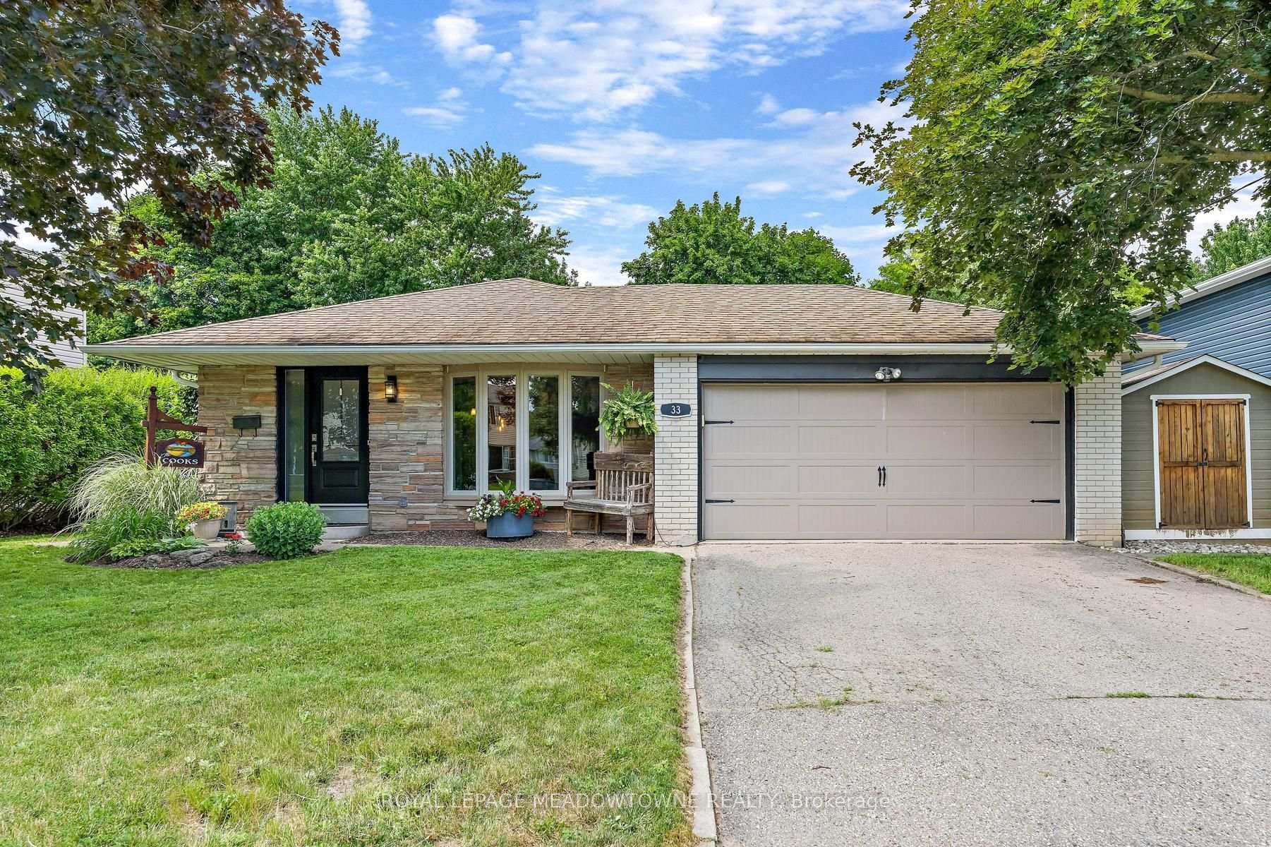33 Fagan Drive, Halton Hills, ON, exterior