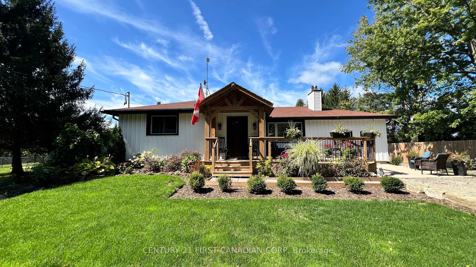 20883 REBECCA Road, Thames Centre, ON, exterior