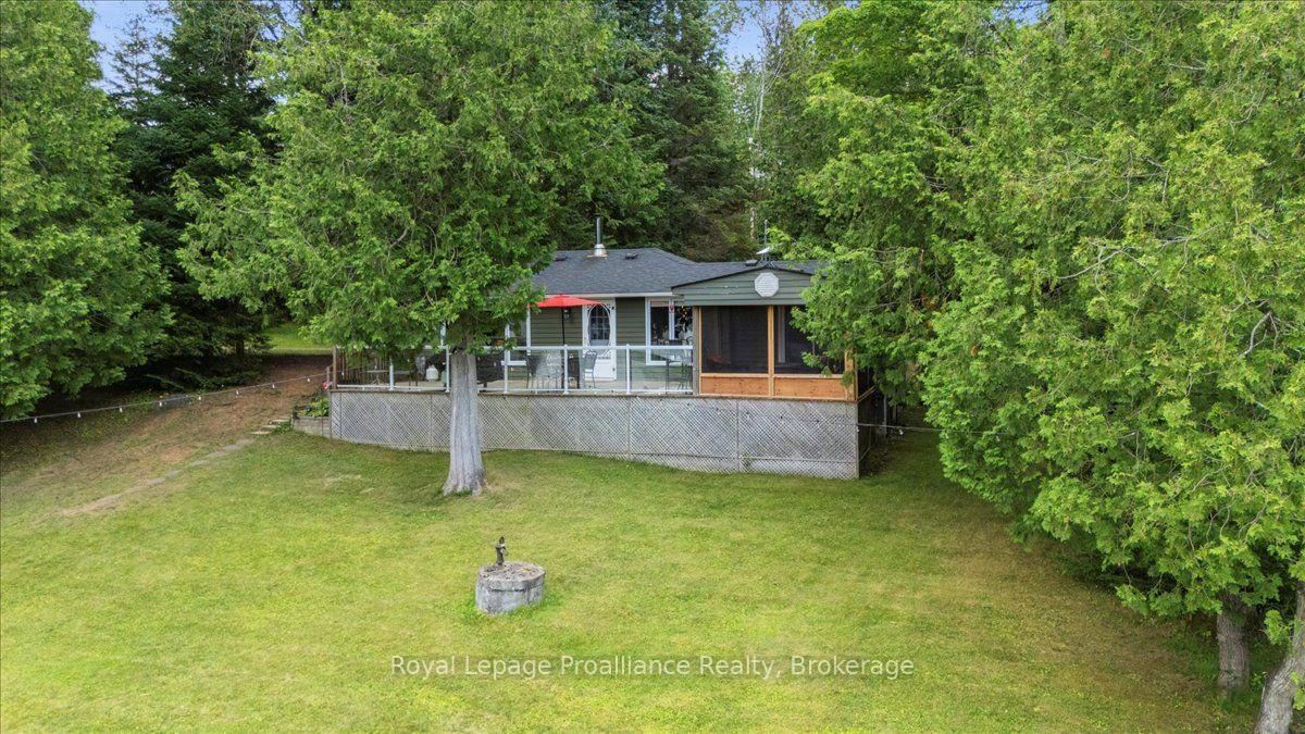 17 Halcomb Lane, Limerick, ON, exterior