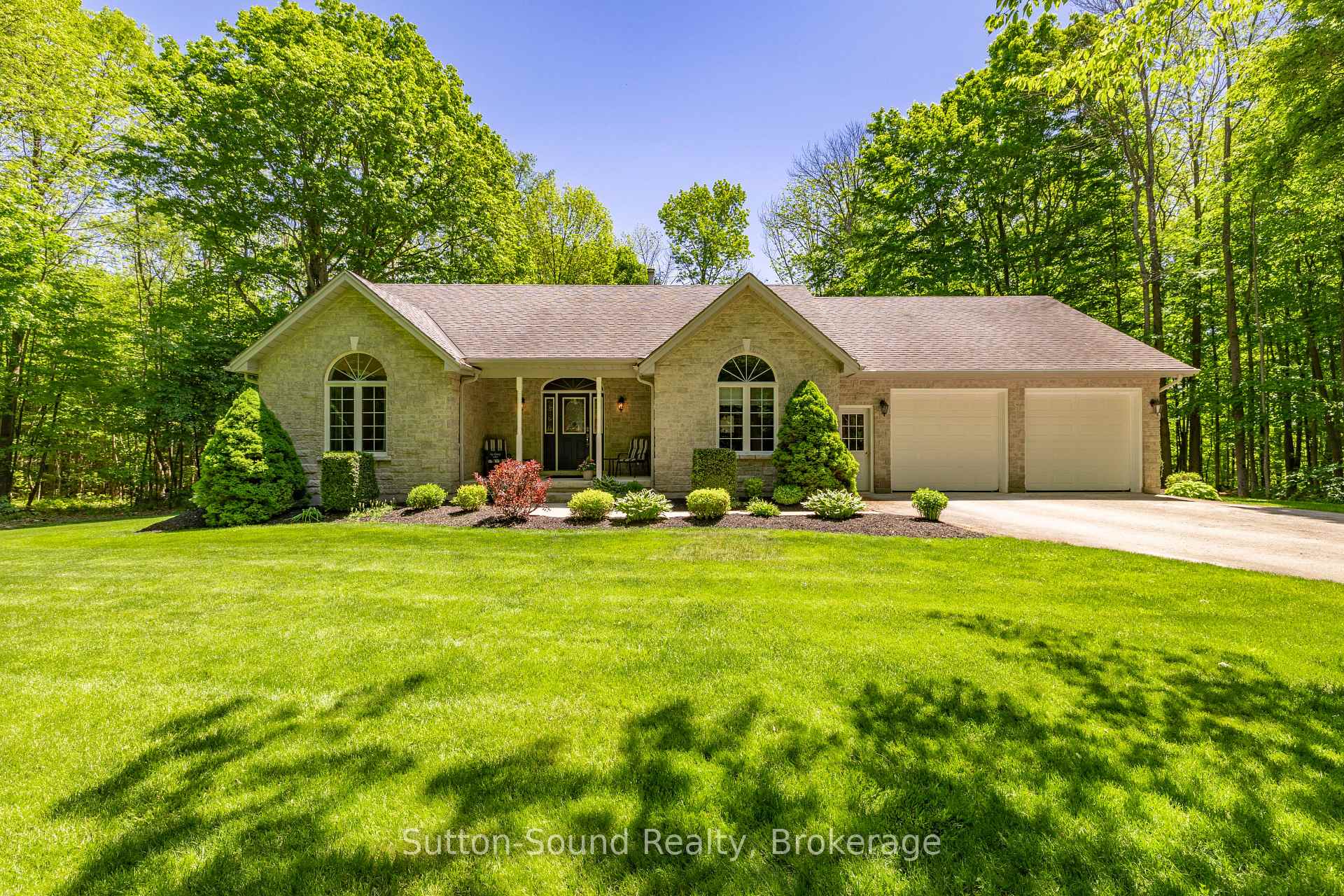 318761 Grey 1 Road, Georgian Bluffs, ON, exterior