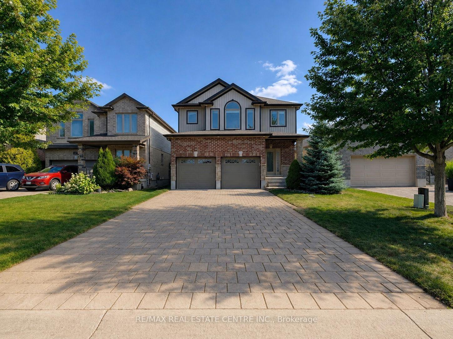 1029 Moy Crescent, London North, ON, exterior