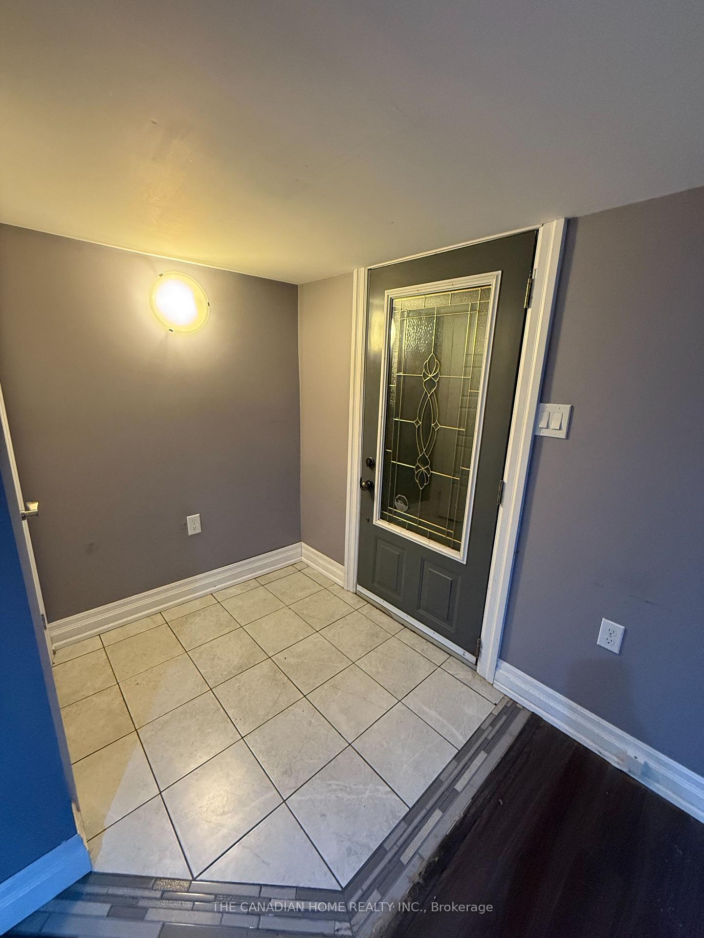 163 Dundas Street, Brantford, ON, exterior