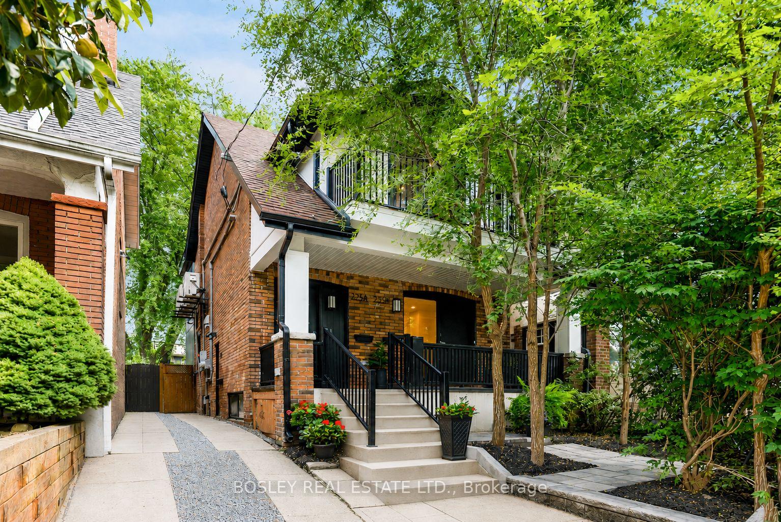 C - 225 Gainsborough Road, Toronto E02, ON, exterior