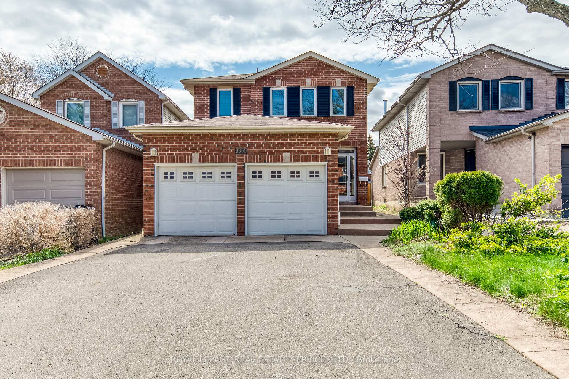 3390 Chartrand Crescent, Mississauga, ON, exterior