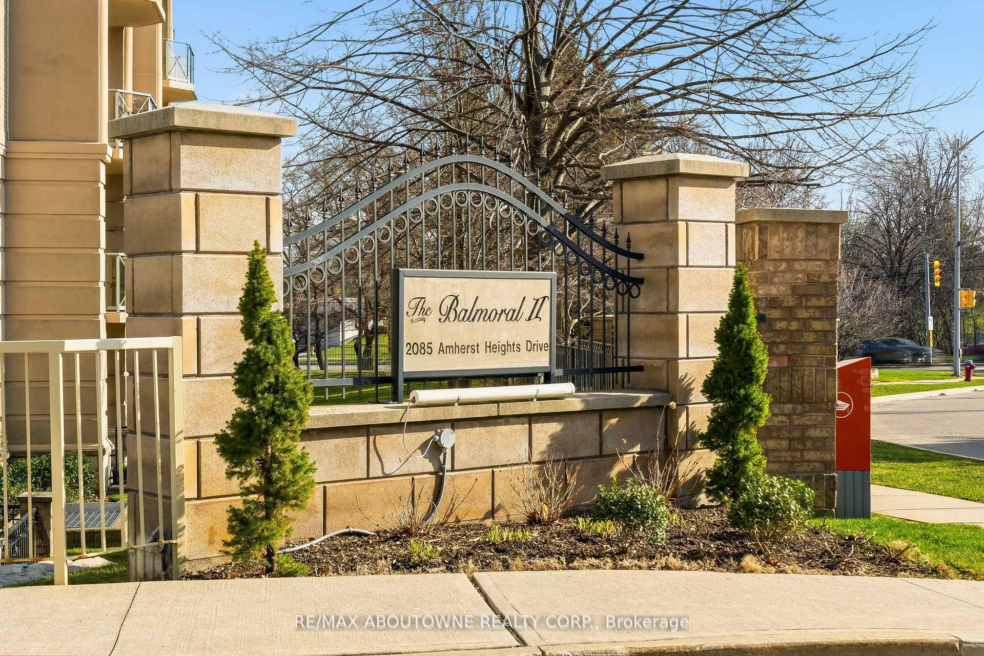 209 - 2085 Amherst Heights, Burlington, ON, exterior