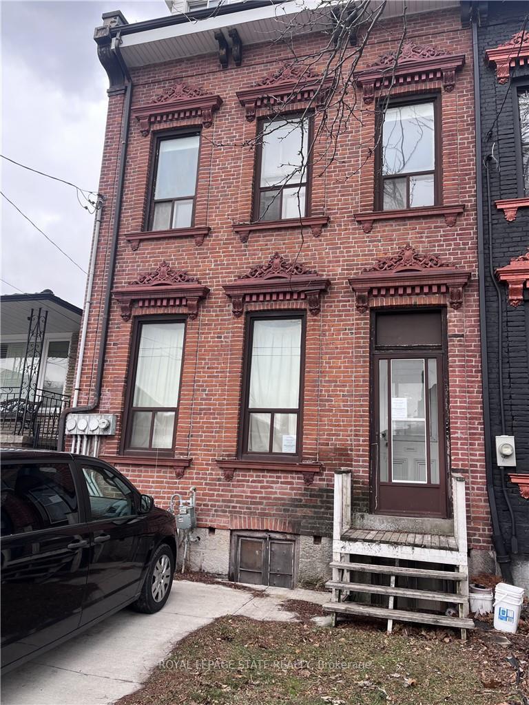223 Park Street N, Hamilton, ON, exterior
