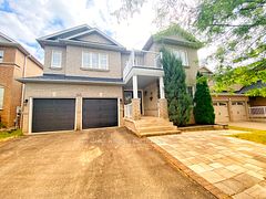 Main 114 Red River Crescent, Newmarket, ON, exterior