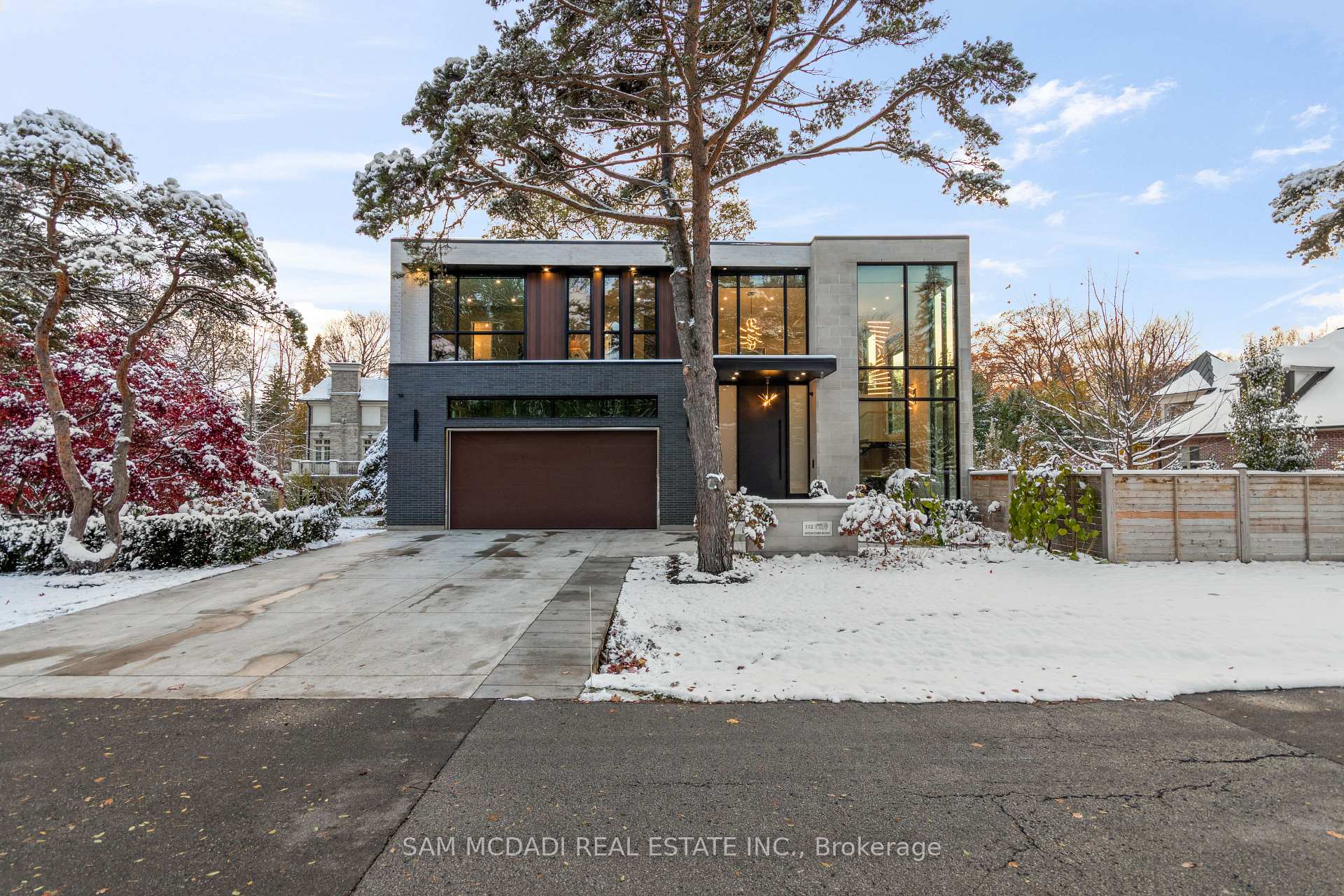 112 Elton Park Road, Oakville, ON, exterior