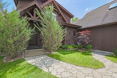 3531 Crescent Harbour Road, Innisfil, ON, exterior