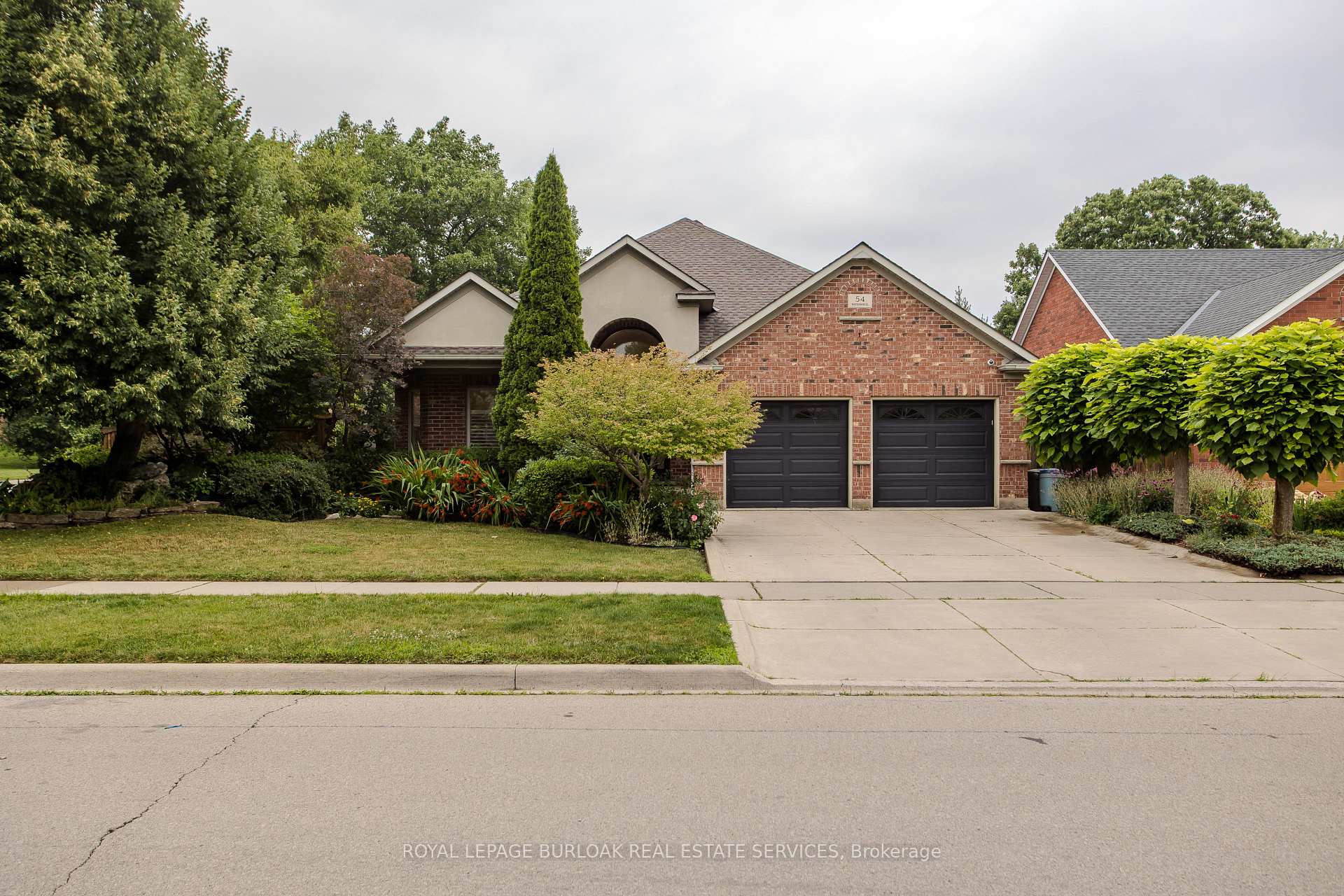 54 Waterwheel Crescent, Hamilton, ON, exterior